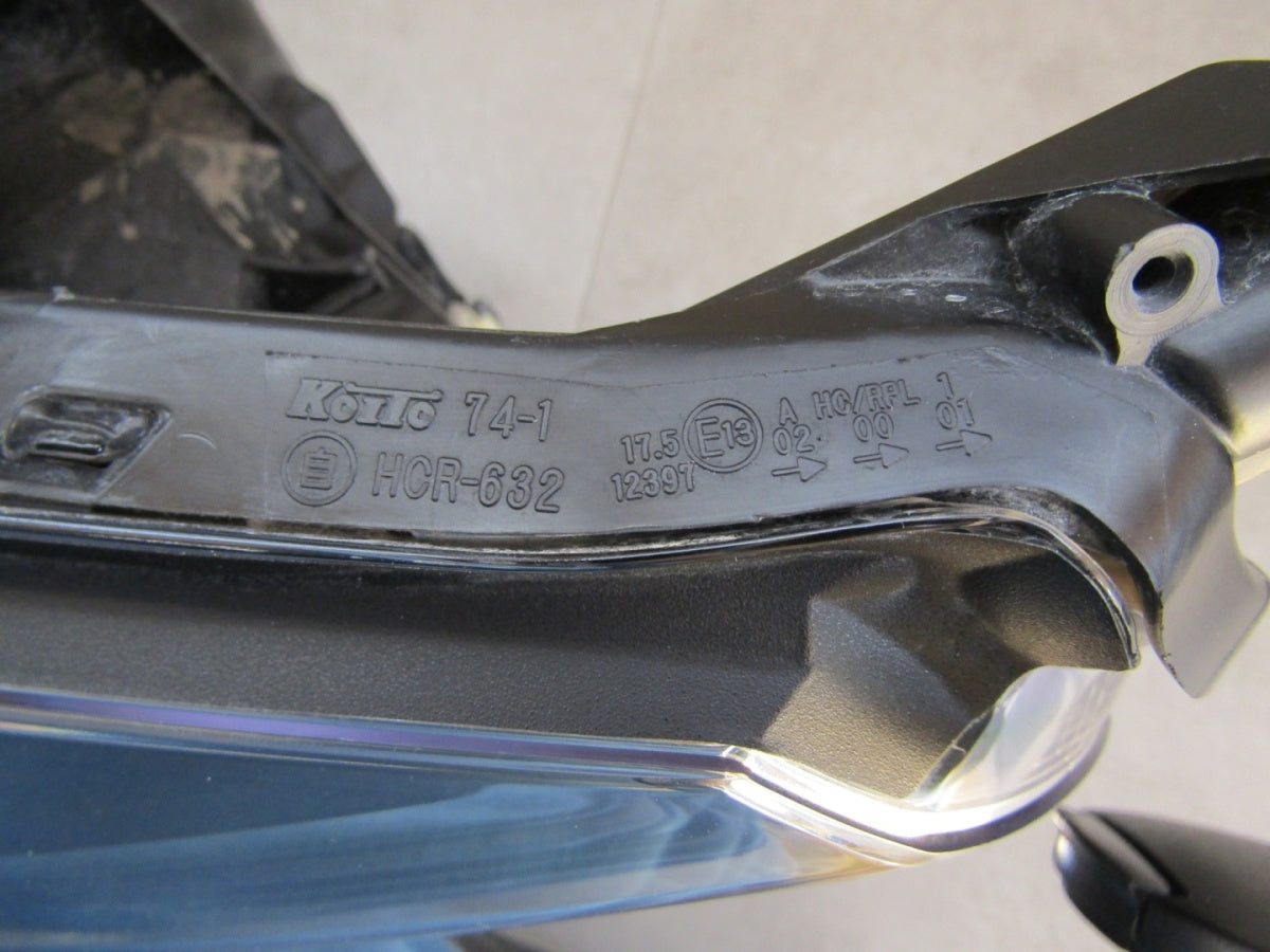 Prednji far Aston Martin Cygnet 11-13 halogen sa sočivom LH lijevi KOITO 74-1