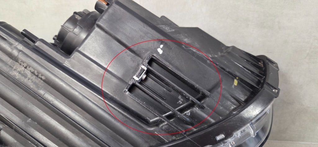 Prednji far HYUNDAI IX35 IX 35 halogen sa sočivom LH lijevi 09-13 92101-2Y