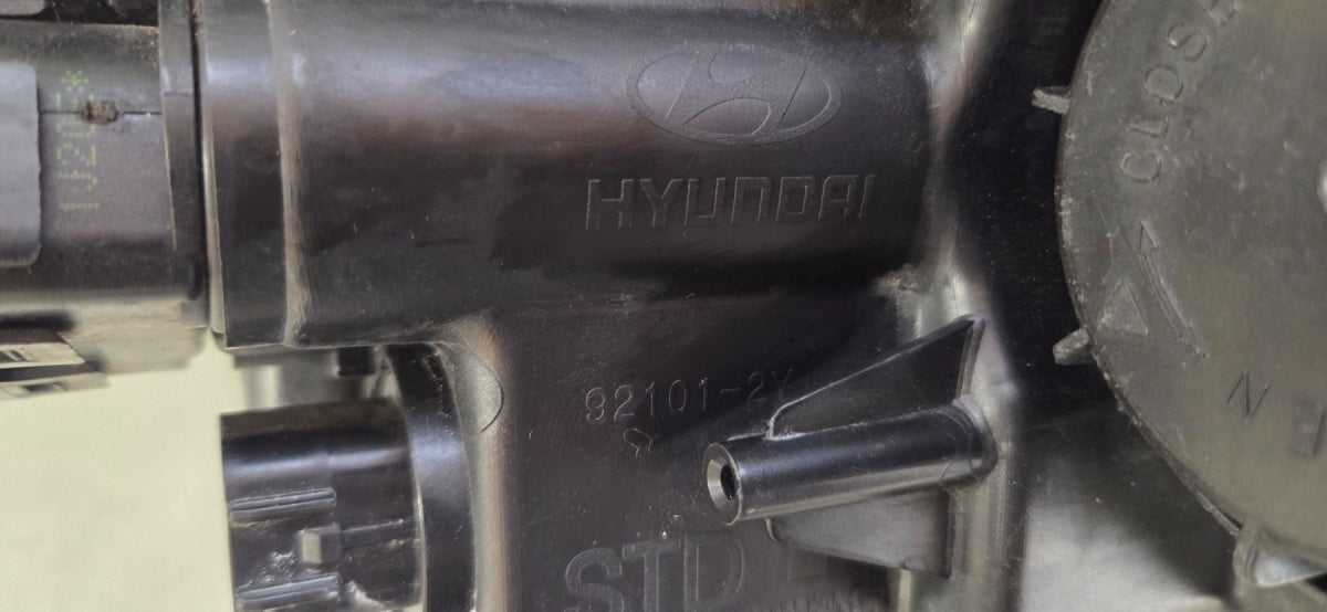 Prednji far HYUNDAI IX35 IX 35 halogen sa sočivom LH lijevi 09-13 92101-2Y