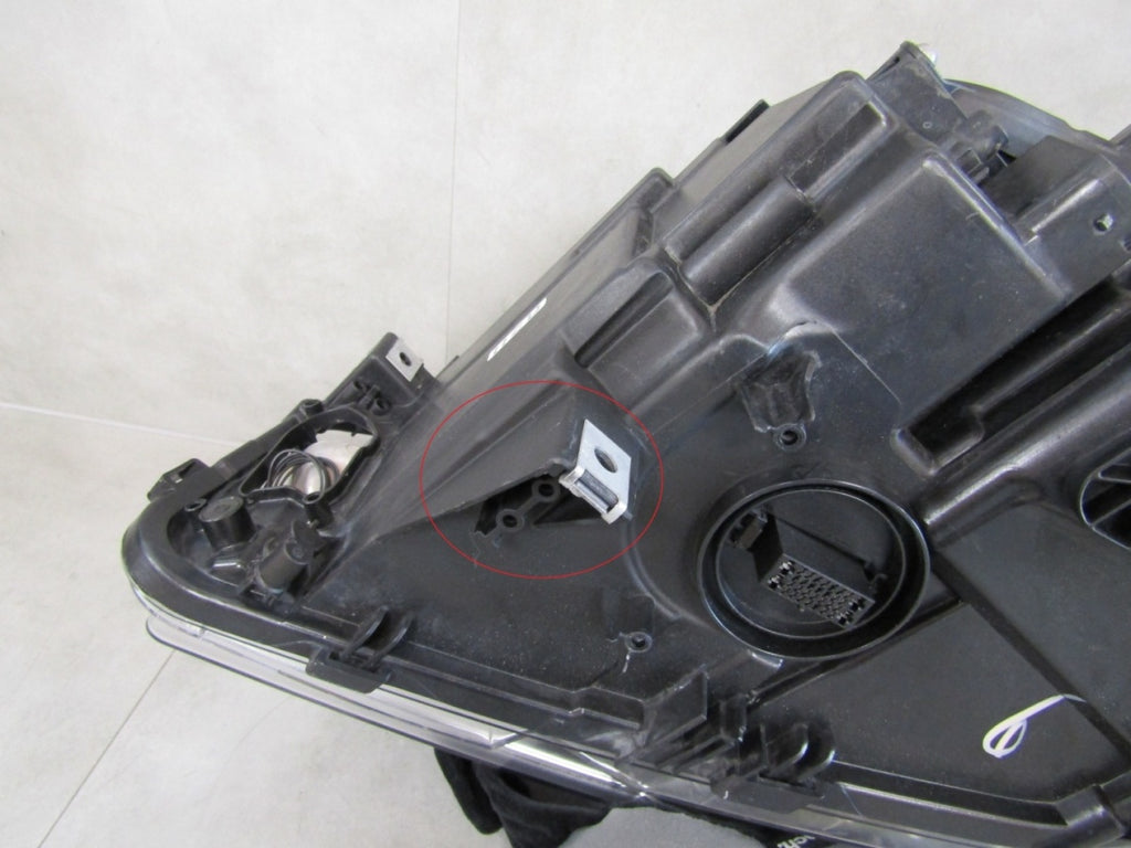 Prednji far BMW 5 F10 F11 LIFT LCI FULL LED ADAPTIVE 13-17 RH 7378520