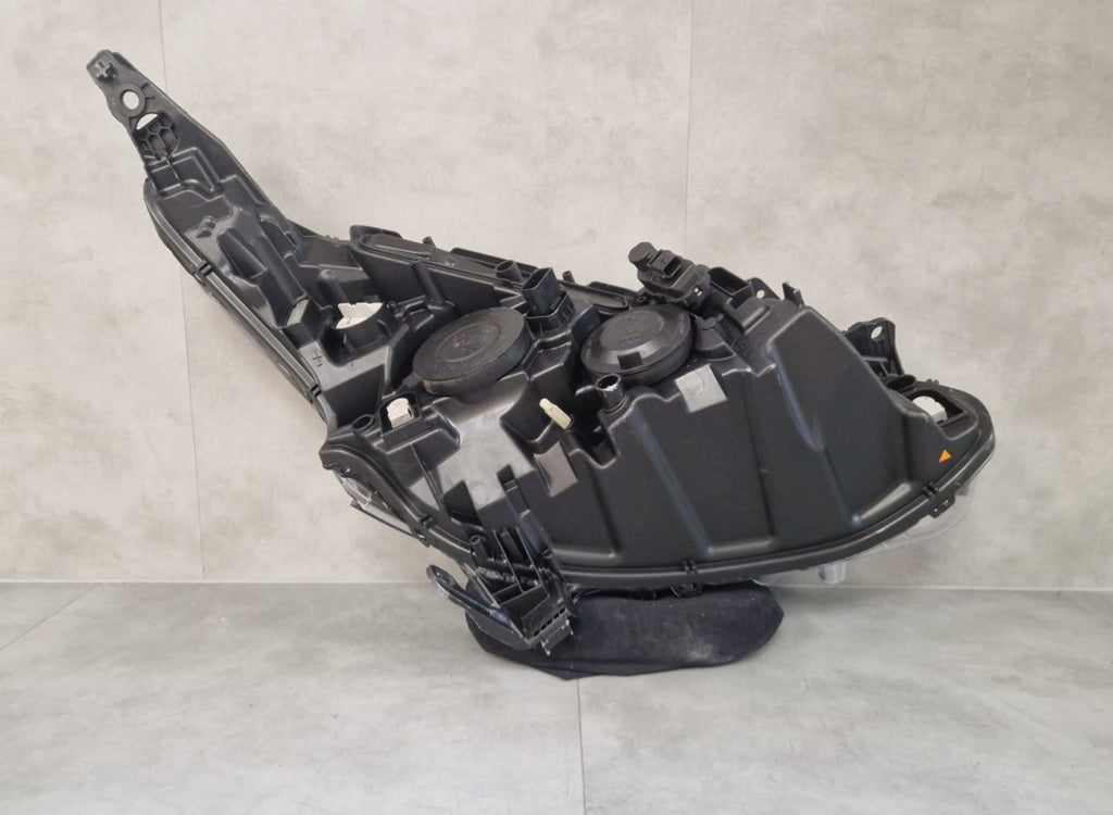Prednji far PEUGEOT 208 I LIFT halogen sa sočivom + LED 15-19 LH lijevi 9810805780