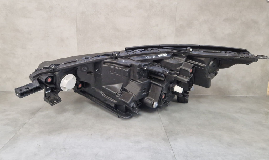Prednji far TOYOTA BZ4X FULL LED 22- desni RH