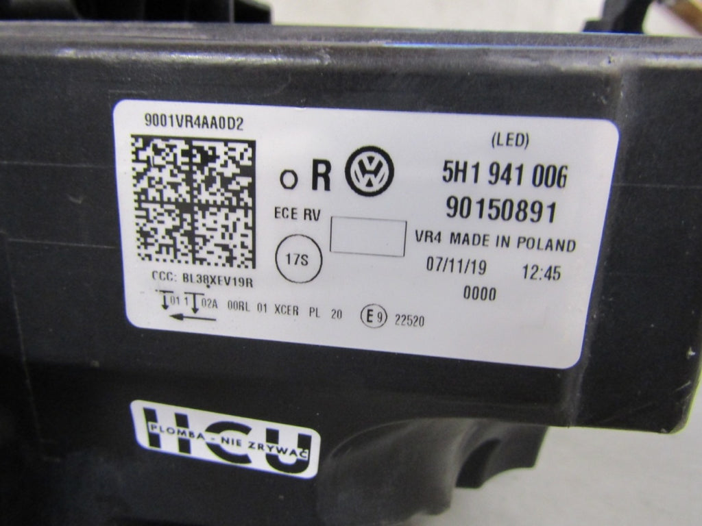 Prednji far VOLKSWAGEN VW GOLF 8 VIII LED 19-24 RH desni 5H1941006