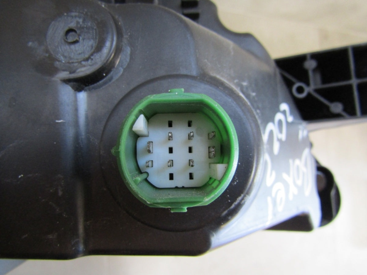 Prednji far FIAT DUCATO BOXER JUMPER LIFT halogen 14- LH lijevi 1440924780