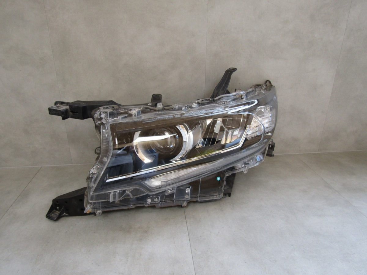 Prednji far TOYOTA LAND CRUISER J150 LIFT LED 18-22 LH lijevi