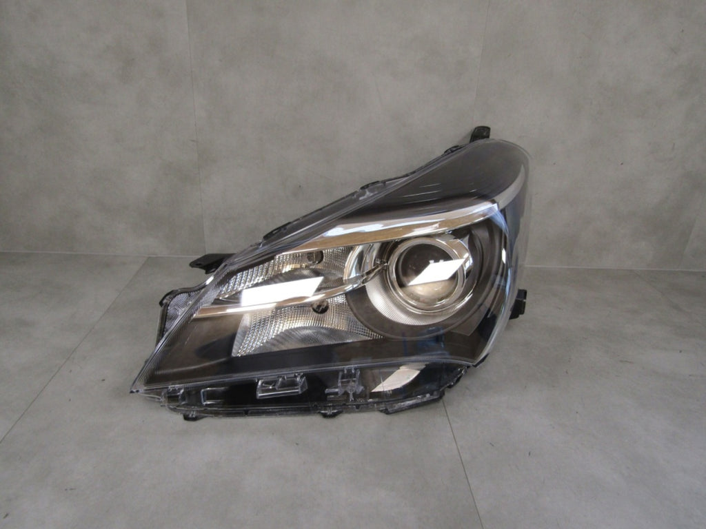 Prednji far TOYOTA YARIS 3 III LIFT halogen sa sočivom 14-17 LH
