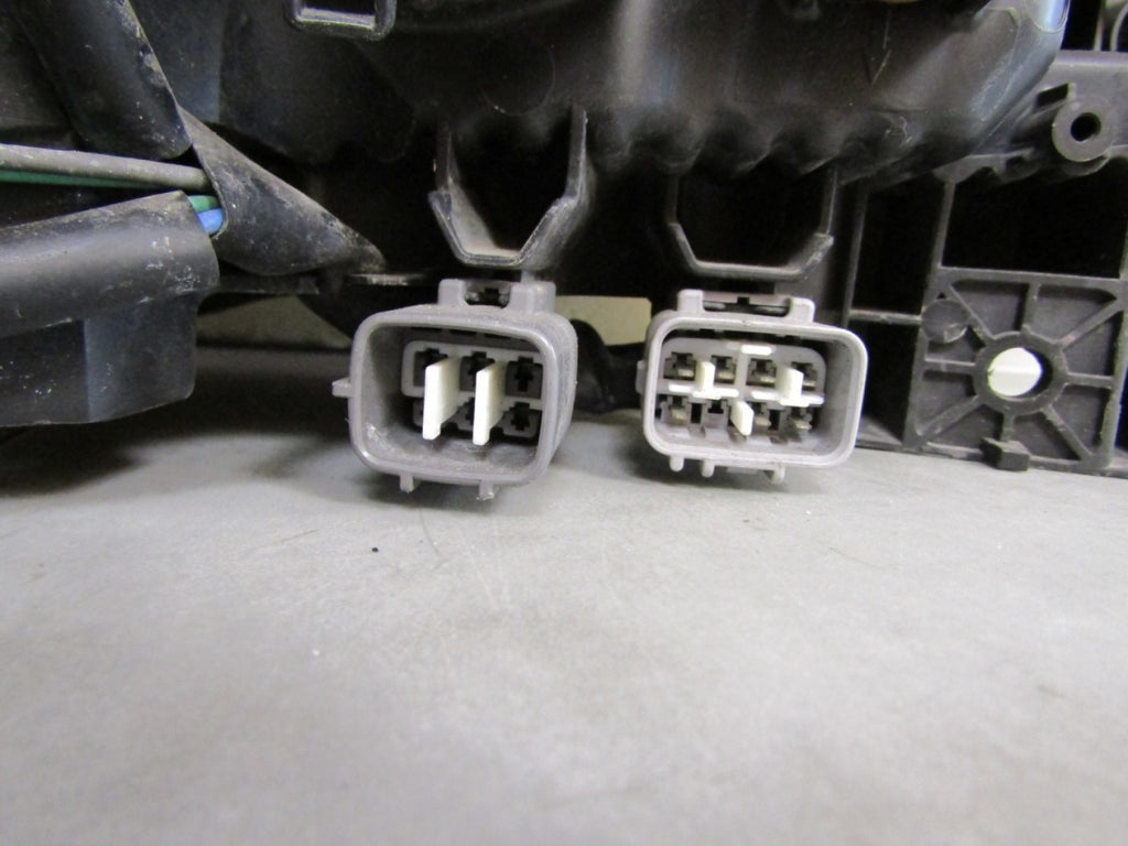 Prednji far MITSUBISHI ASX LIFT halogen sa sočivom LH lijevi 12-19