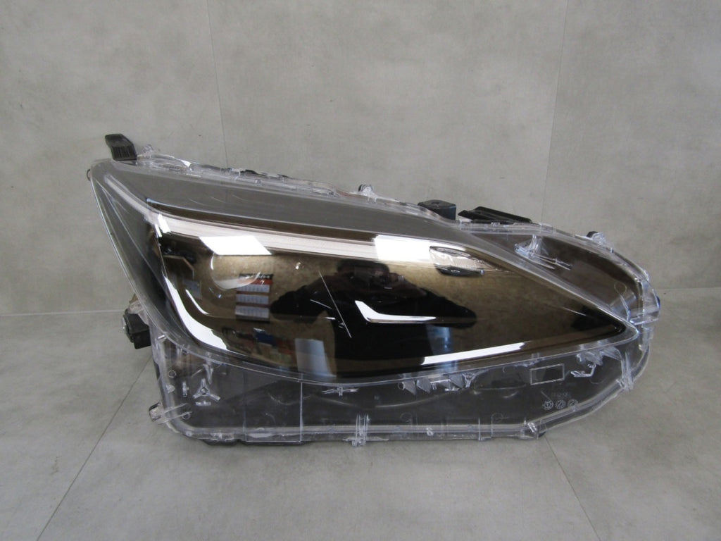 Prednji far TOYOTA YARIS CROSS FULL LED 20- RH desni 0D-312