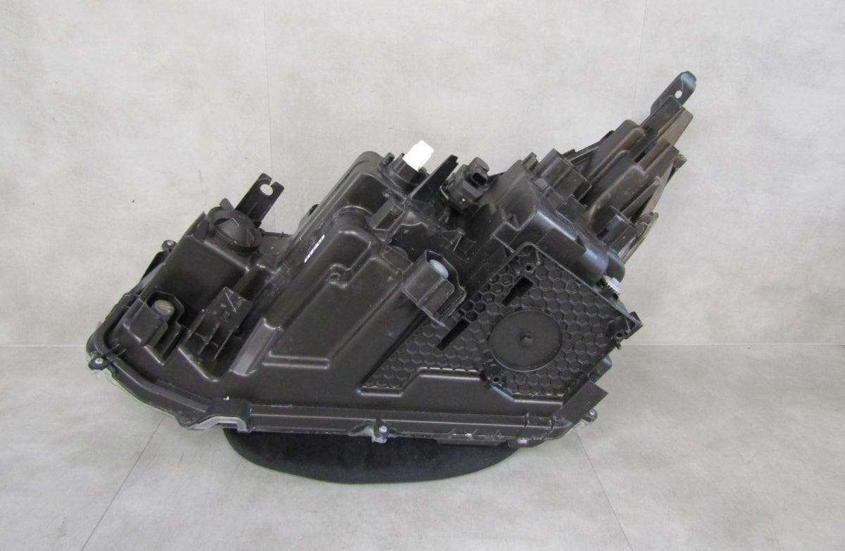 Prednji far TOYOTA YARIS CROSS FULL LED 20- RH desni 0D-312