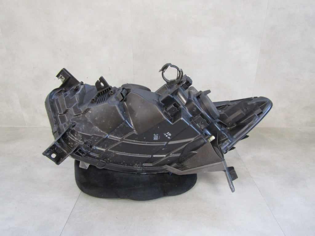 Prednji far RENAULT CAPTUR I 1 halogen sa sočivom RH 13-17 260106334R