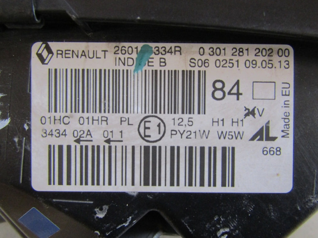 Prednji far RENAULT CAPTUR I 1 halogen sa sočivom RH 13-17 260106334R