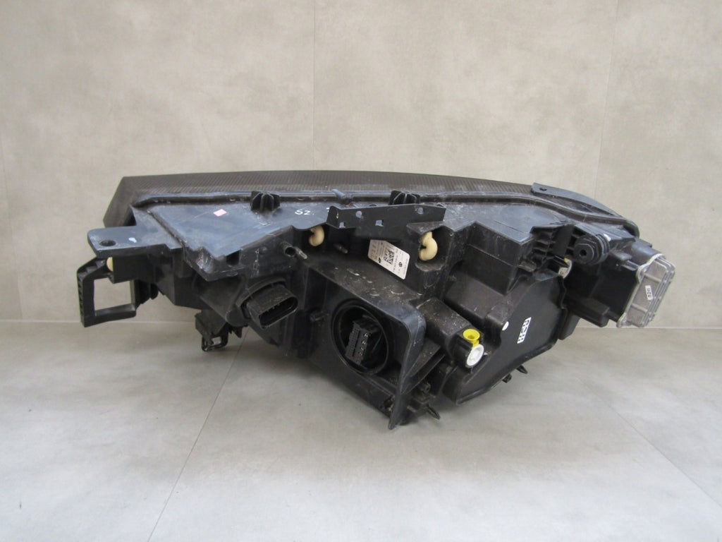 Prednji far VOLKSWAGEN ID.4 ID4 ID.5 ID5 FULL LED IQ LIGHT 20- RH 11B941036G