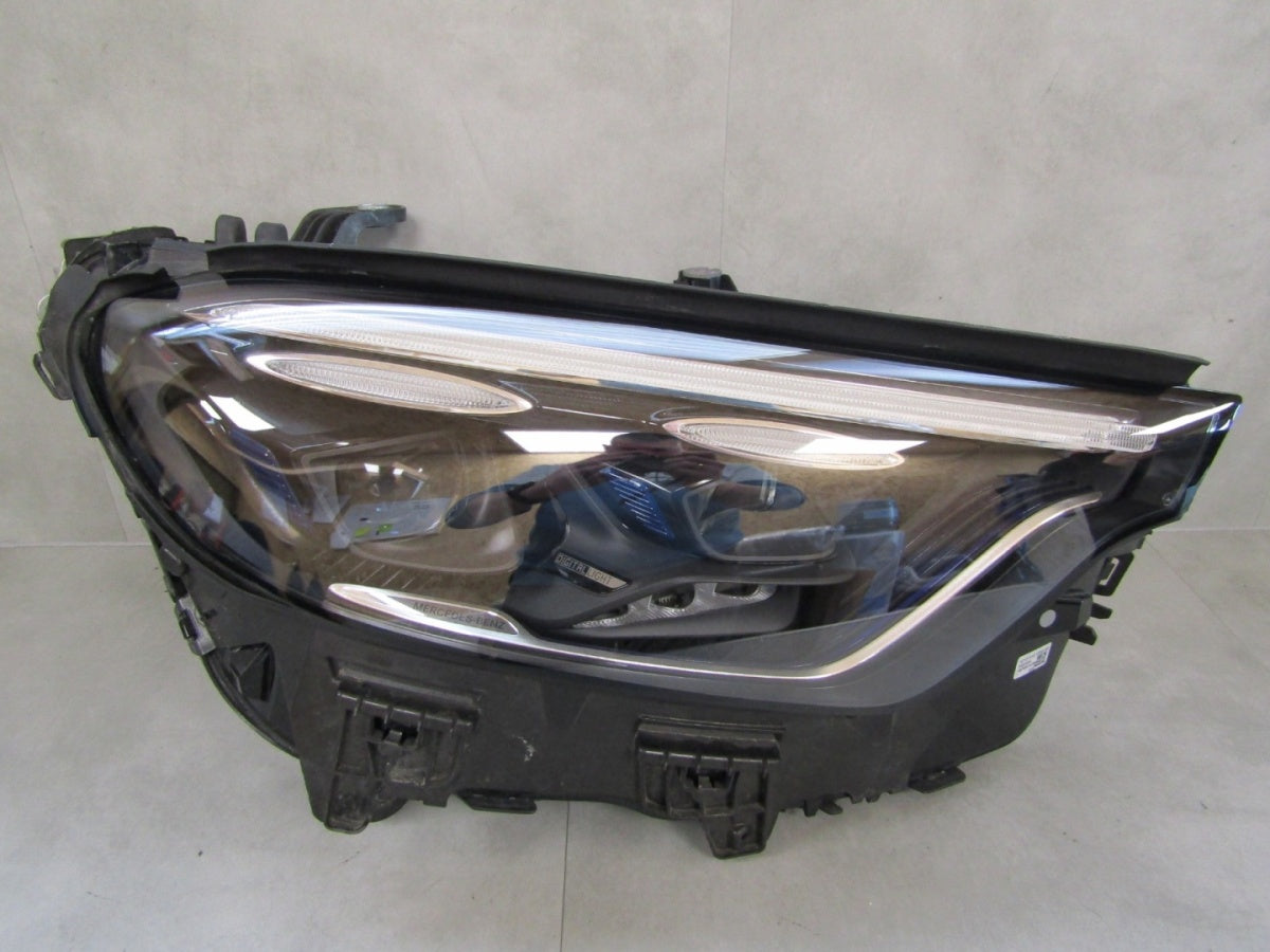 Prednji far MERCEDES GLC 2 W254 FULL LED DIGITAL LIGHT 22- RH desni A2549062402
