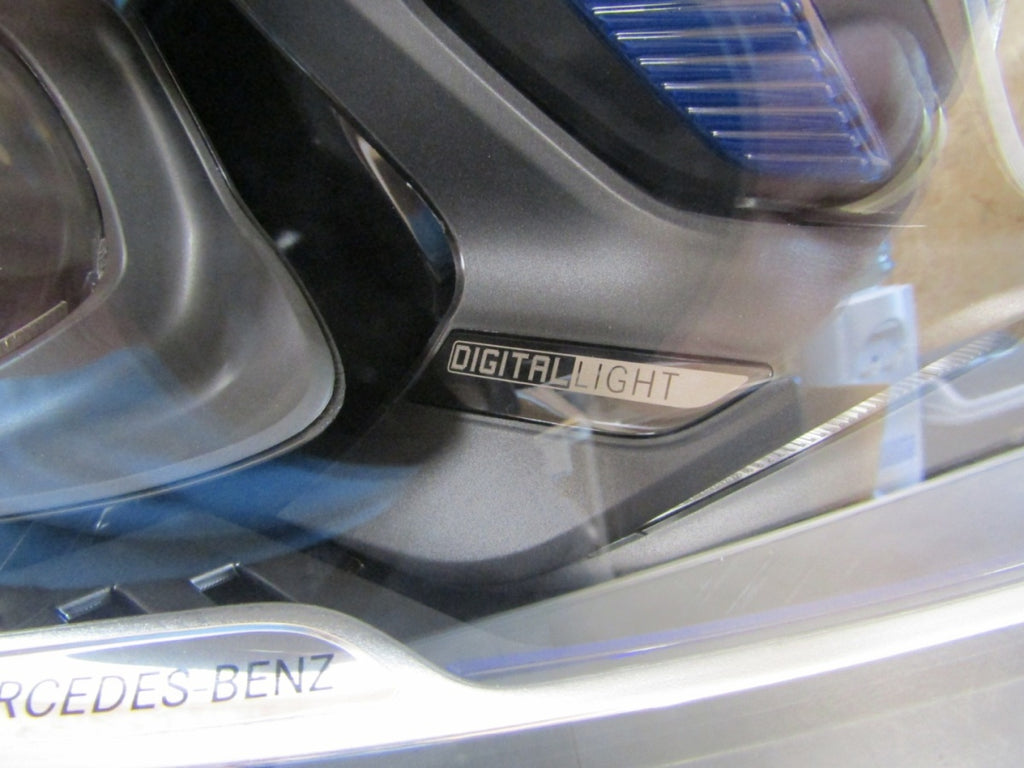 Prednji far MERCEDES GLC 2 W254 FULL LED DIGITAL LIGHT 22- RH desni A2549062402