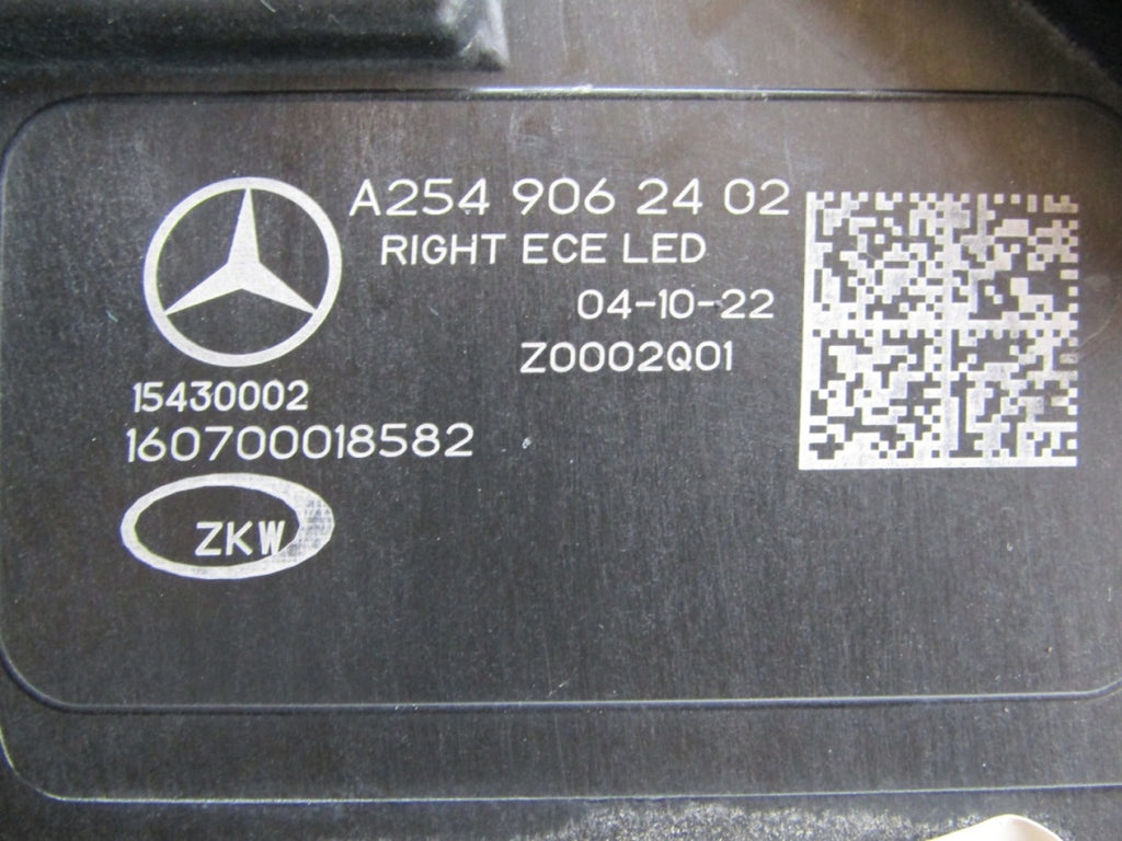 Prednji far MERCEDES GLC 2 W254 FULL LED DIGITAL LIGHT 22- RH desni A2549062402