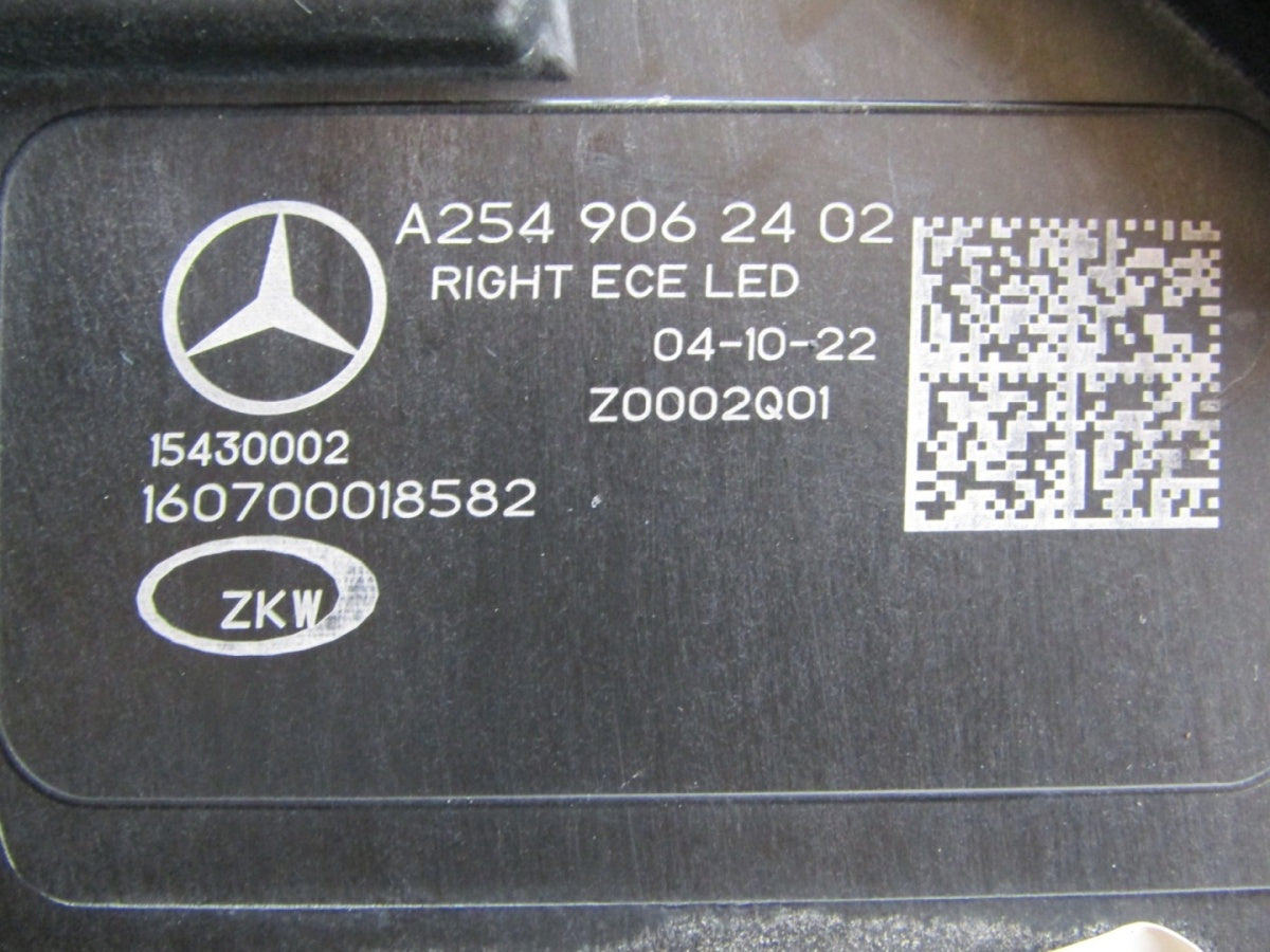 Prednji far MERCEDES GLC 2 W254 FULL LED DIGITAL LIGHT 22- RH desni A2549062402