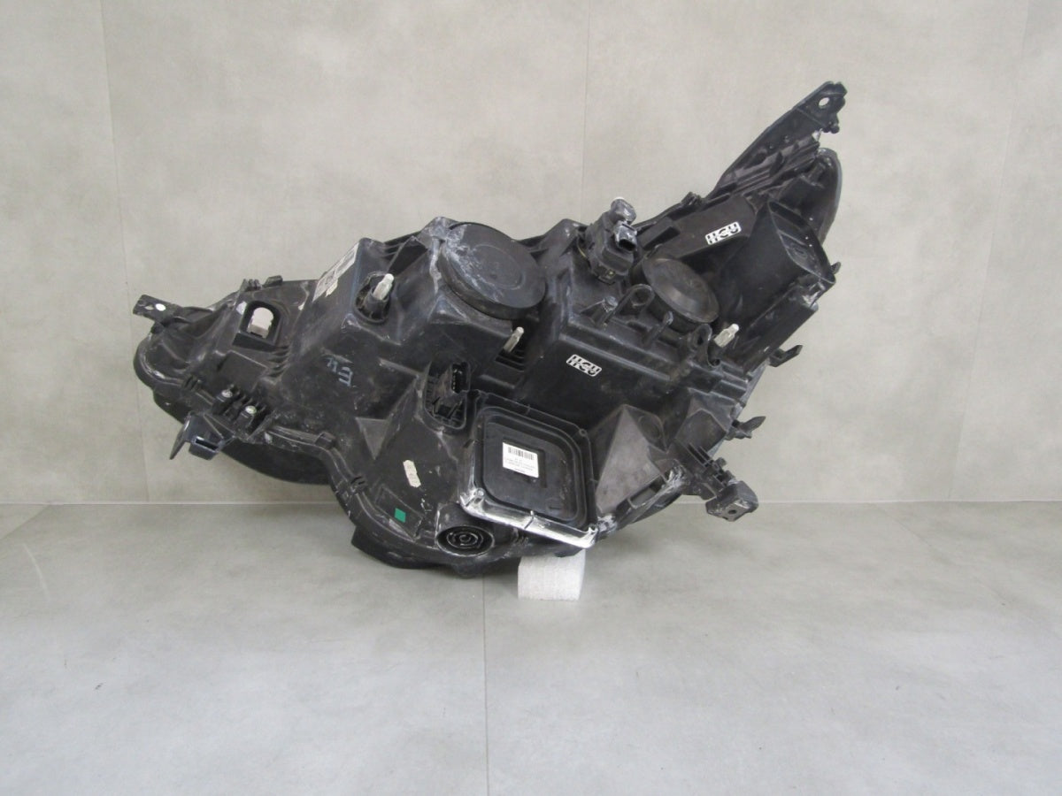 Prednji far RENAULT MEGANE IV 4 halogen sa sočivom Z LED 16-20 RH desni 260102357R