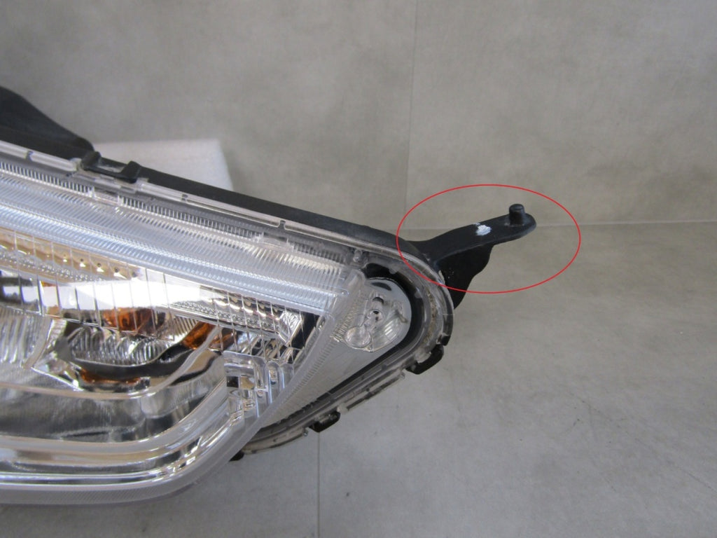 Prednji far MITSUBISHI ASX LIFT halogen 12-19 RH desni