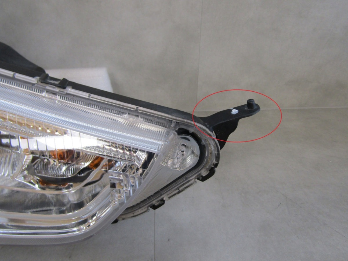 Prednji far MITSUBISHI ASX LIFT halogen 12-19 RH desni