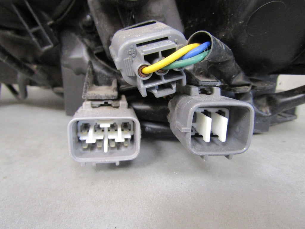 Prednji far MITSUBISHI ASX LIFT halogen 12-19 RH desni