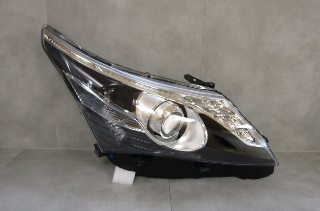 Prednji far TOYOTA AVENSIS T27 LIFT 11-15 xenon zakretni RH desni 10000-17687