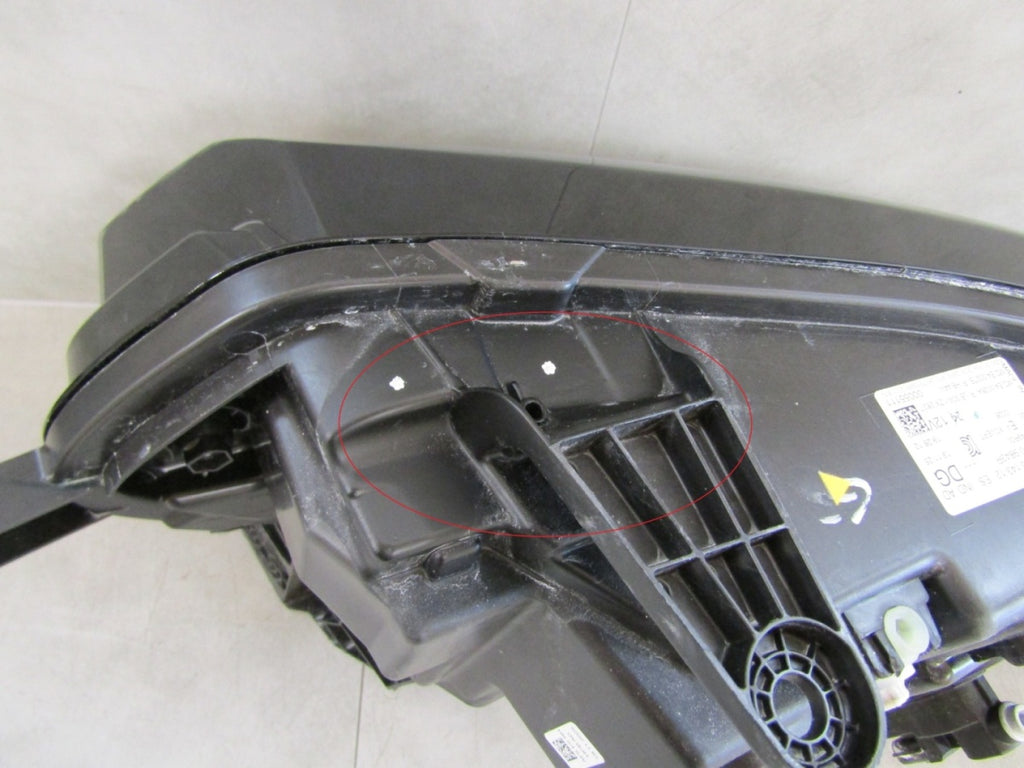 Prednji far RENAULT MEGANE V 5 E-TECH ESPRIT ALPINE SCENIC LED RH desni 22- 260104574R