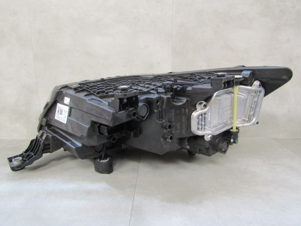Prednji far VOLKSWAGEN T7 IQ LIGHT RH desni 21-26 7T1941082E