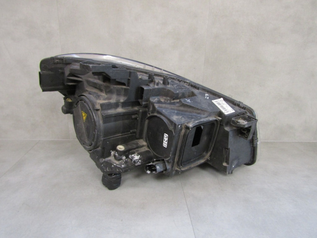 Prednji far MERCEDES CLA W117 xenon nezakretni 13-16 LH A1179065100