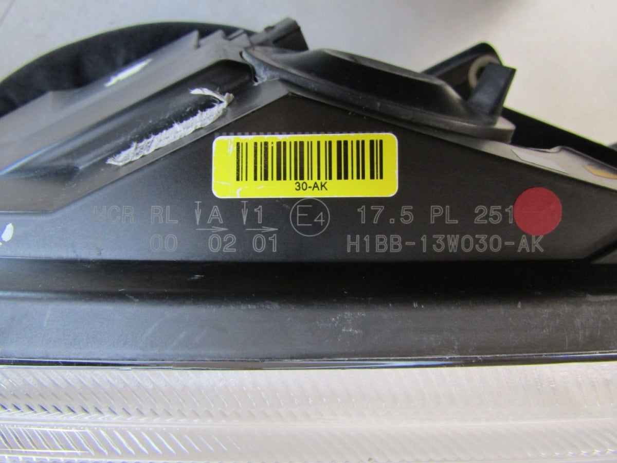 Prednji far FORD FIESTA MK8 halogen 17-21 LH lijevi H1BB-13W030-AK