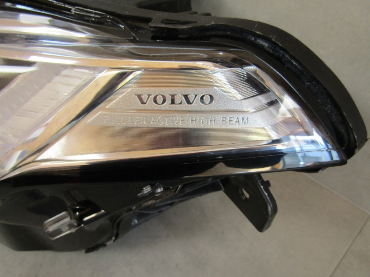 Prednji far VOLVO XC90 II FULL LED ACTIVE HIGH BEAM 14-24 LH lijevi 32342482