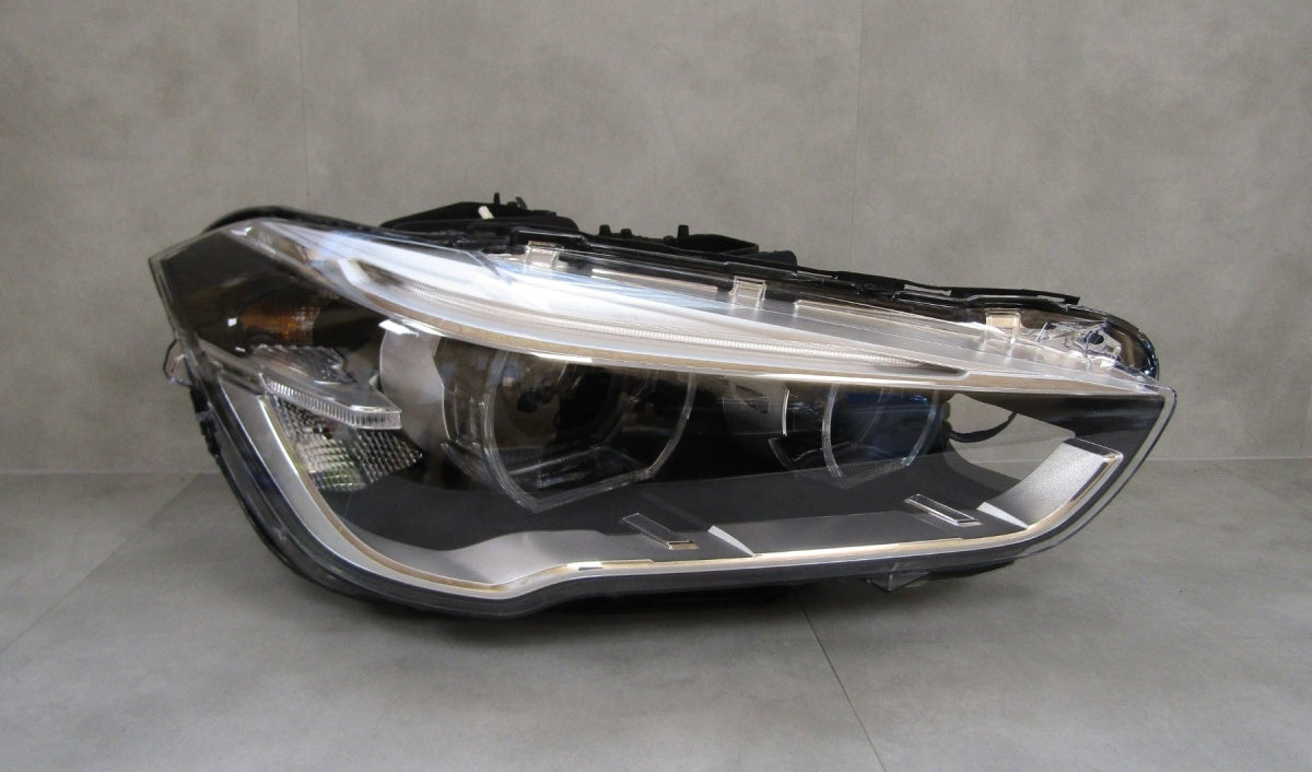 Prednji far BMW X1 F48 LED 15-19 RH desni 7472220