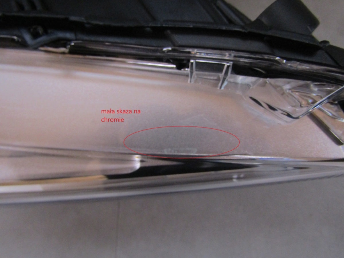 Prednji far BMW X1 F48 LED 15-19 RH desni 7472220