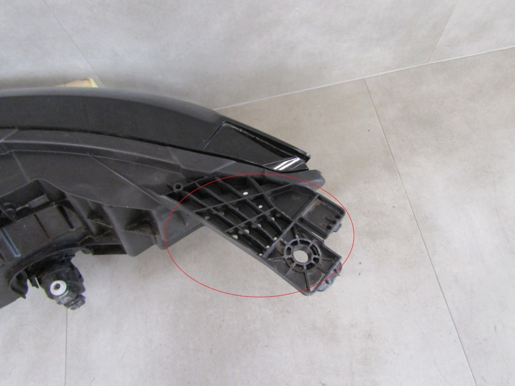 Prednji far RENAULT MEGANE V 5 E-TECH ESPRIT ALPINE SCENIC LED RH desni 22- 260105086R