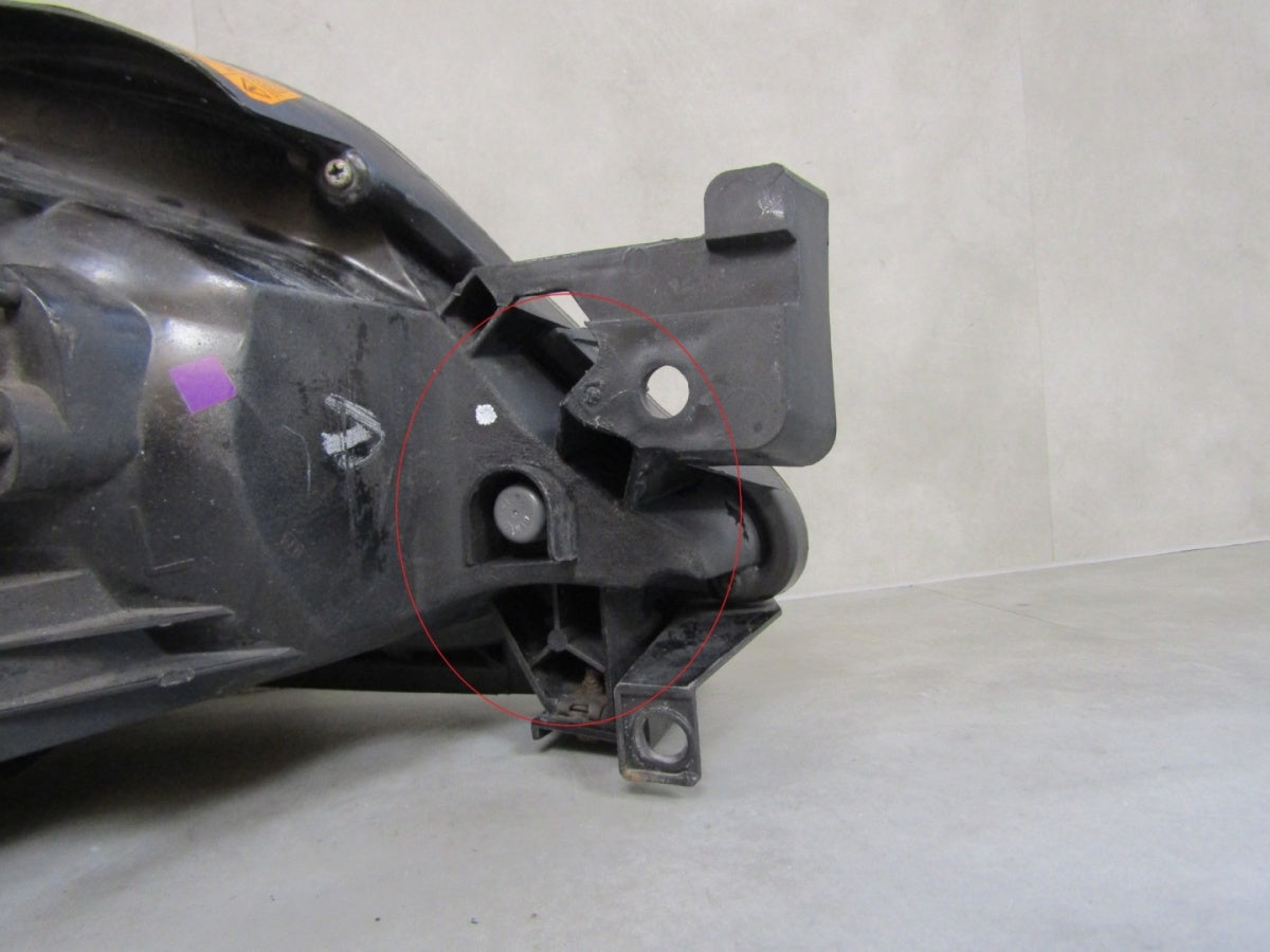 Prednji far SUBARU IMPREZA III WRX STI xenon LH lijevi 07-13 KANADA