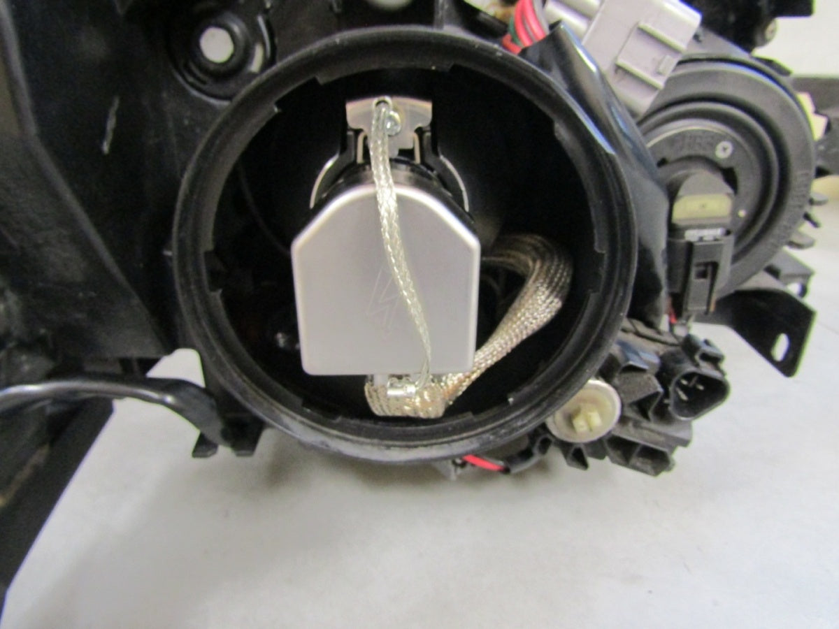 Prednji far SUBARU IMPREZA III WRX STI xenon LH lijevi 07-13 KANADA