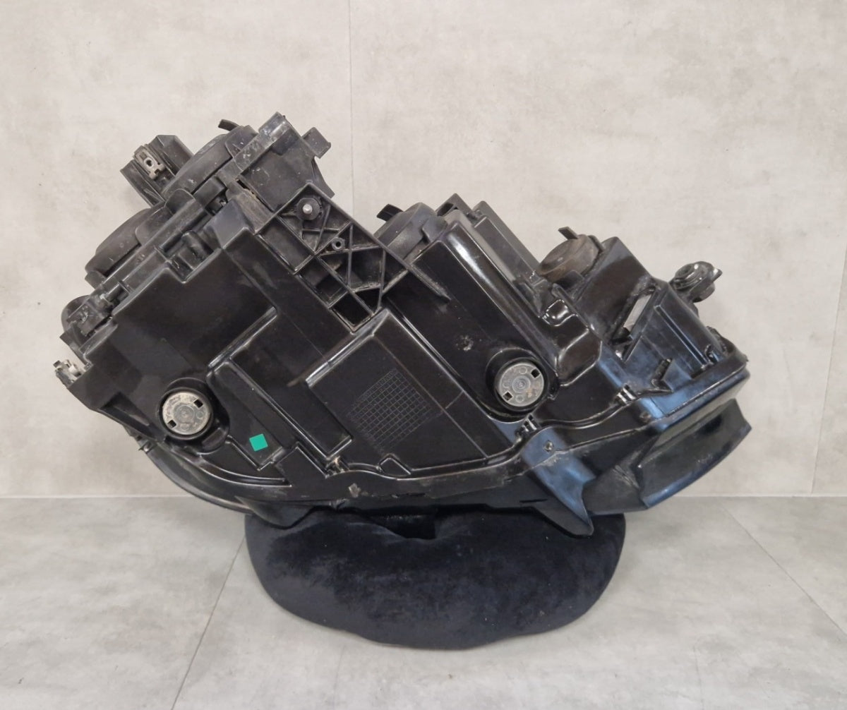 Prednji far VOLKSWAGEN PASSAT B8 halogen lijevi LH 14-19 3G1941005B