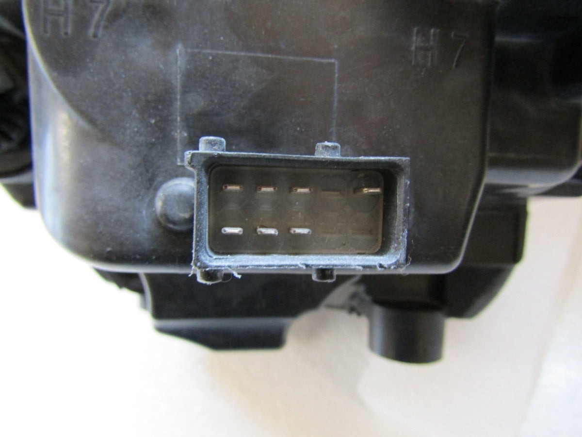 Prednji far CITROEN C3 AIRCROSS halogen 17-21 RH 13468647
