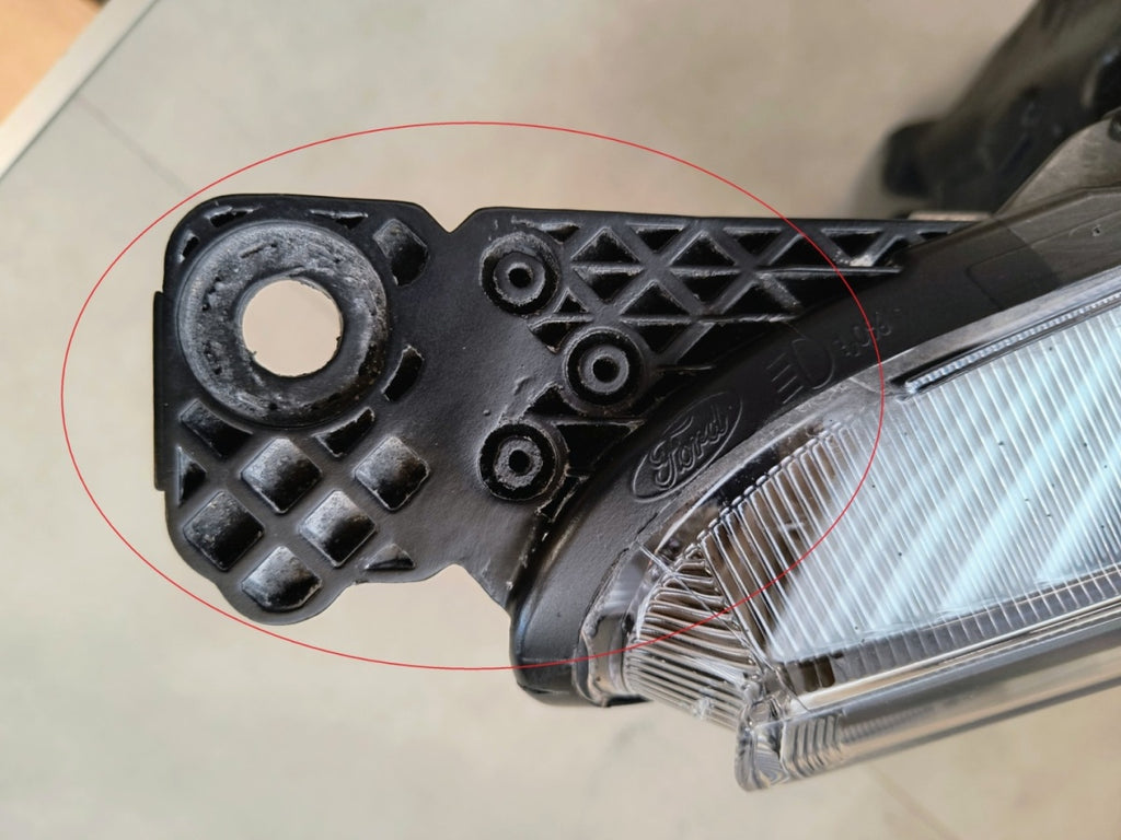 Prednji far FORD FOCUS MK4 IV LIFT LED desni RH 22- RH NX7B-13E014-CD