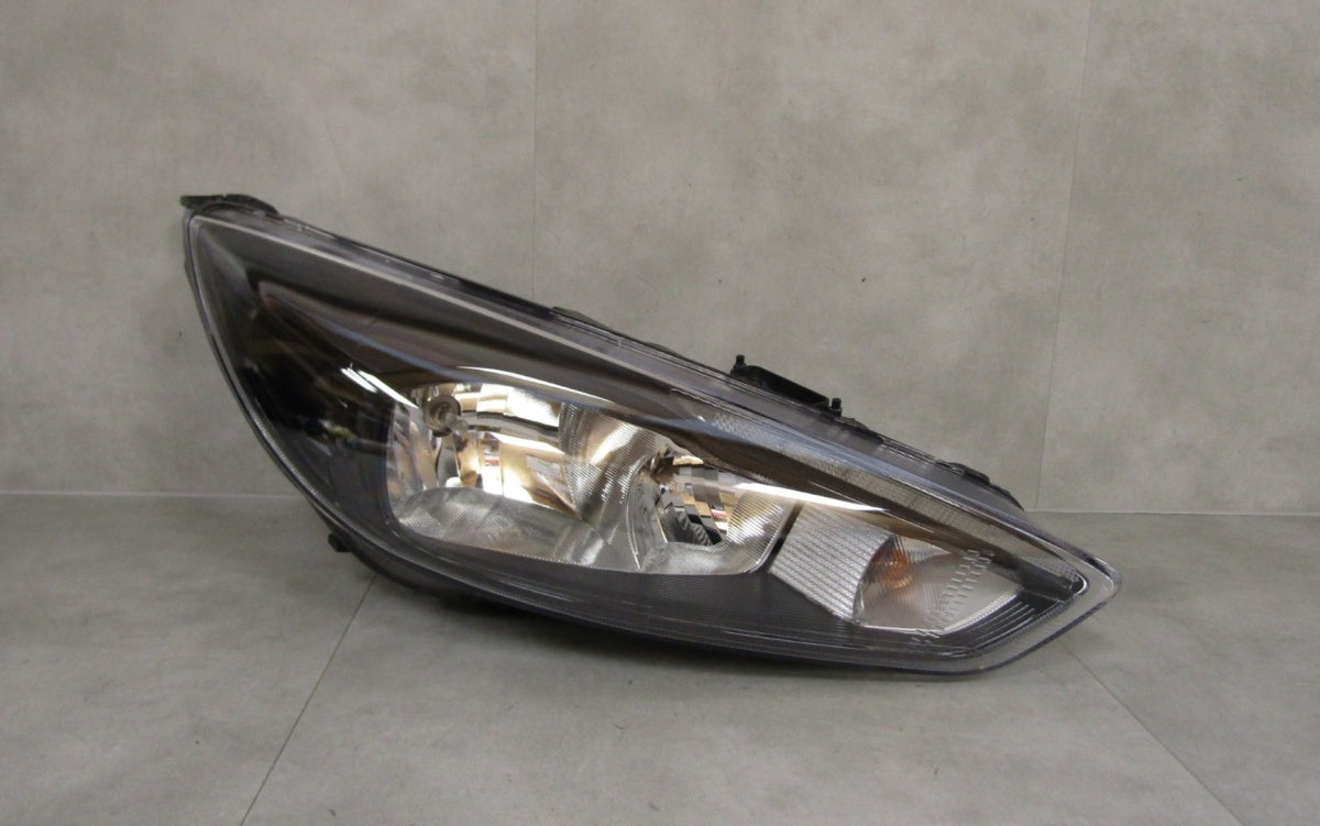 Prednji far FORD FOCUS MK3 III LIFT 14-19 halogen Z LED RH desni F1EB-13W029-AG
