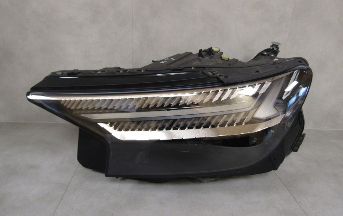 Prednji far AUDI Q4 E-TRON E TRON FULL LED MATRIX 21- LH lijevi 89A941035