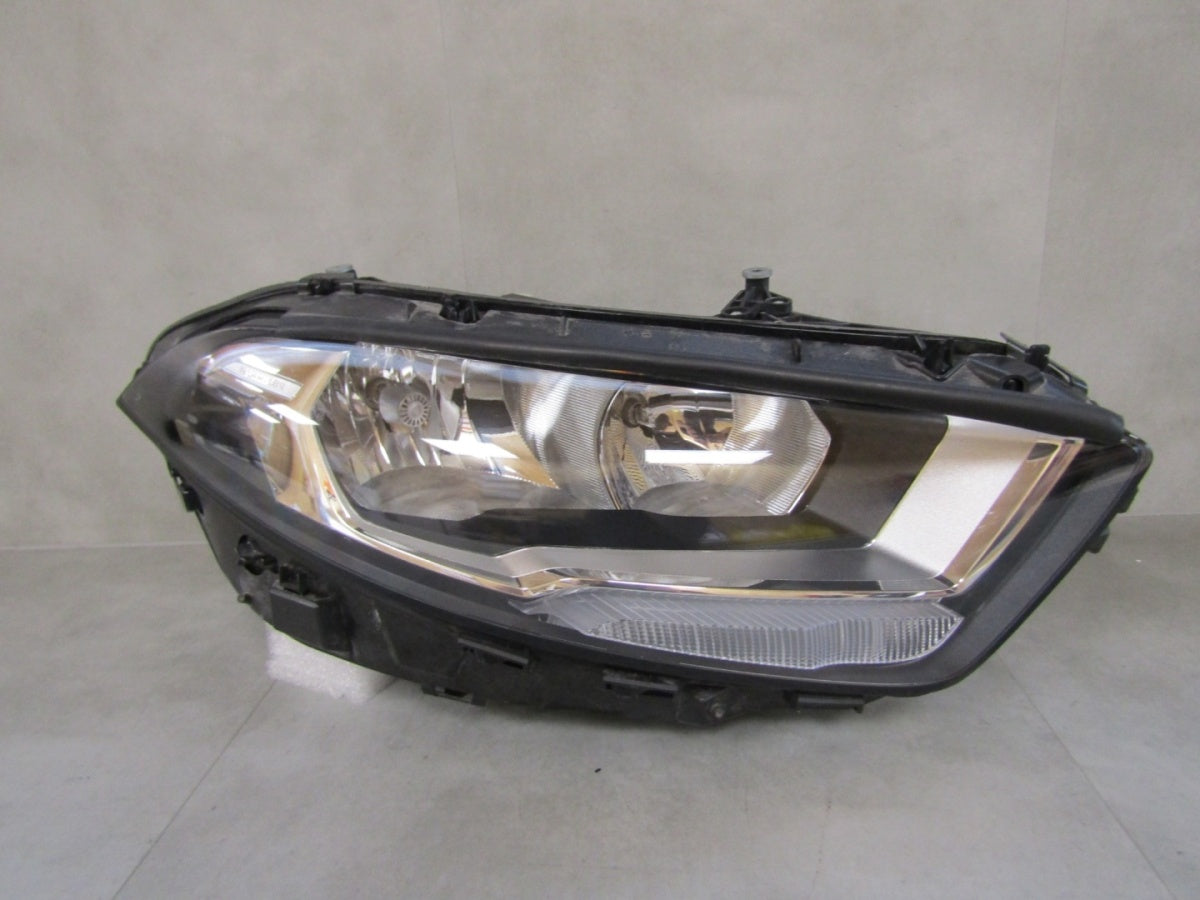 Prednji far MERCEDES A klasa 177 W177 halogen 18-22 RH desni A1779062200