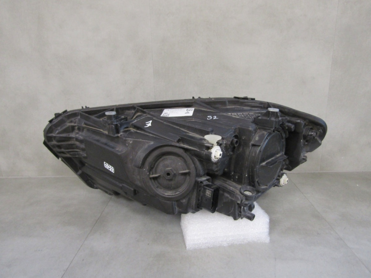 Prednji far MERCEDES A klasa 177 W177 halogen 18-22 RH desni A1779062200