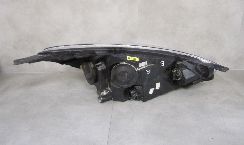 Prednji far FORD FIESTA MK8 halogen 17-21 LH lijevi