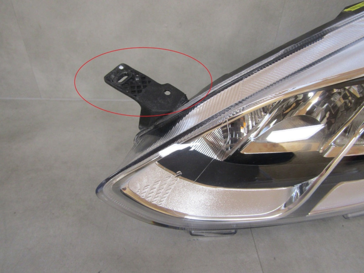 Prednji far FORD FIESTA MK8 halogen 17-21 LH lijevi