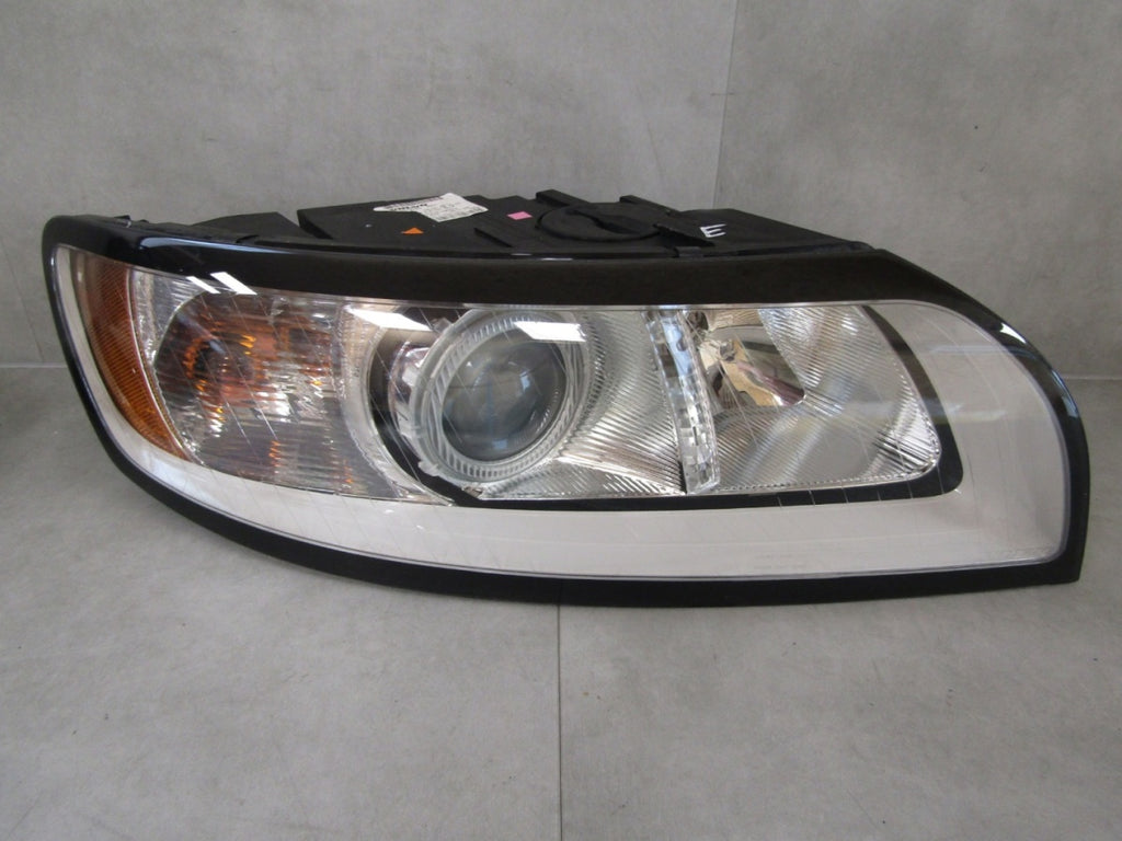 Prednji far VOLVO V50 LIFT halogen sa sočivom RH desni 31265695 07-12