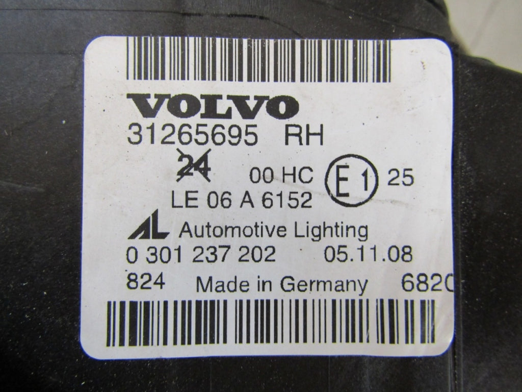 Prednji far VOLVO V50 LIFT halogen sa sočivom RH desni 31265695 07-12