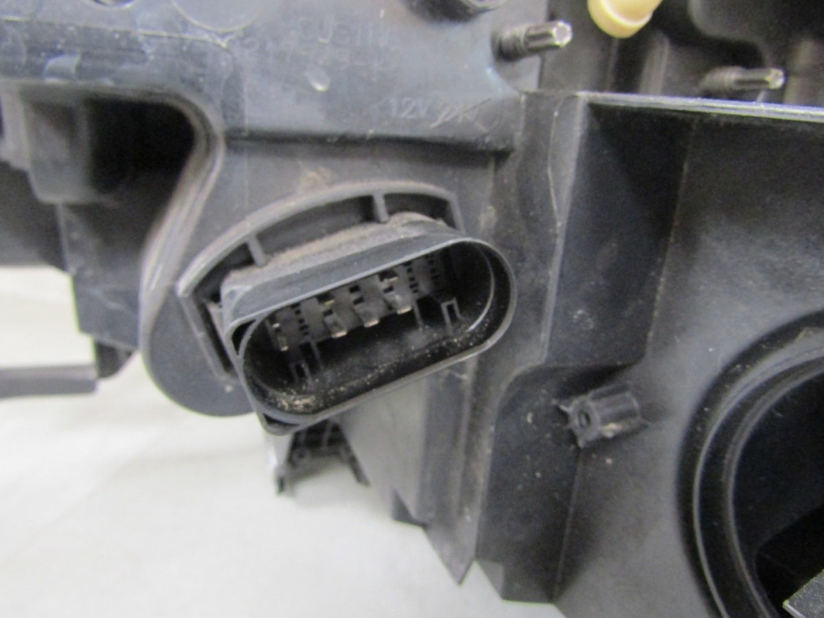 Prednji far VOLKSWAGEN ID.4 ID4 ID.5 ID5 FULL LED IQ LIGHT 20- RH 11B941036D
