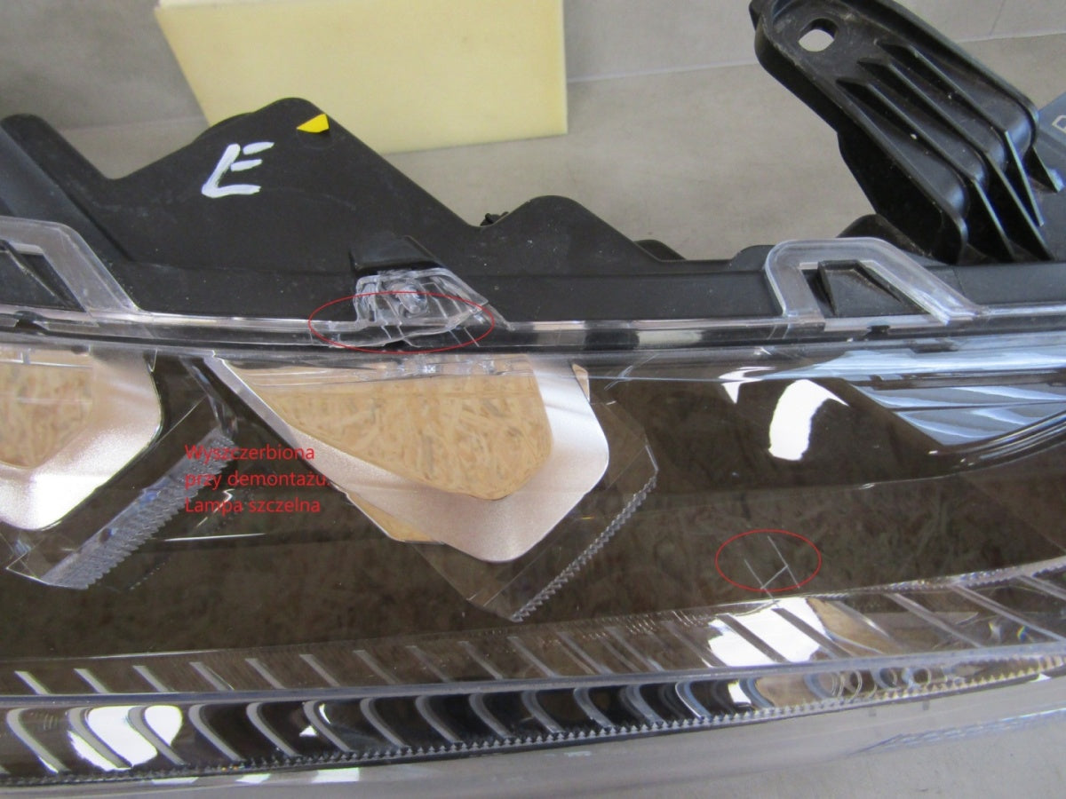 Prednji far TOYOTA COROLLA CROSS FULL LED 20- RH desni HASCO 16-184