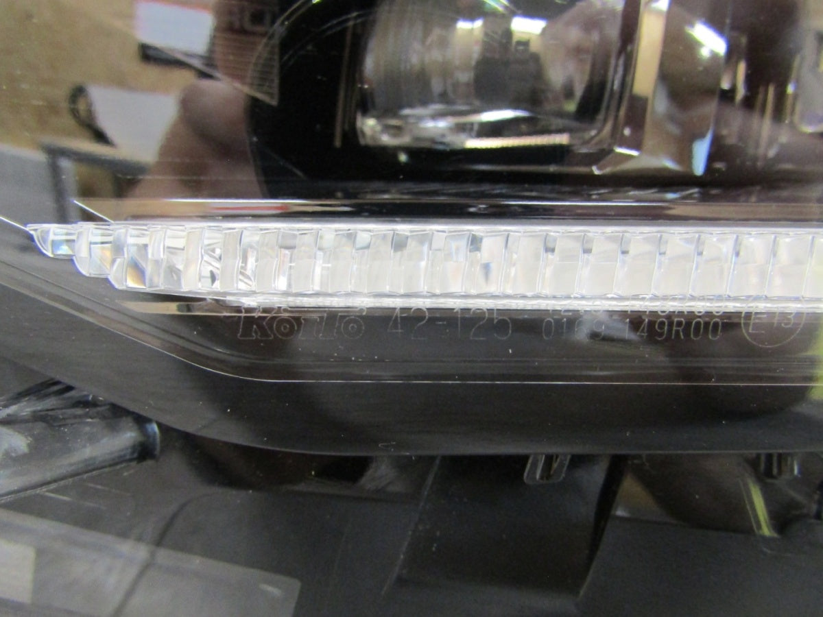 Prednji far SUBARU SOLTERRA FULL LED 22- LH lijevi