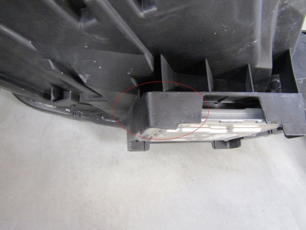 Prednji far Ford Kuga MK3 LED 19-24 LH lijevi LV4B 13E015 FC